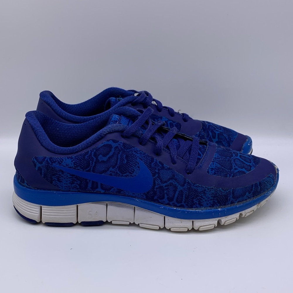 Nike free 5.0 V4 running shoe